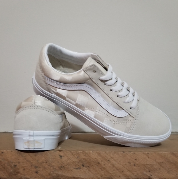 NEW! Vans Cream Checkered Old Skool Sneakers Sz 7.5 NWT - Picture 2 of 9